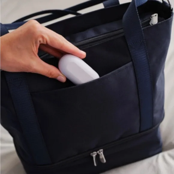 NWT Lo and Sons Catalina Day Tote, Thistle